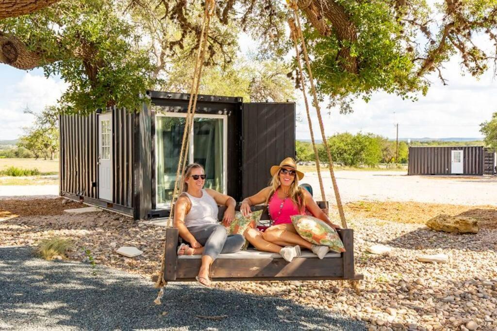 Villa The Container Retreat @ 290 Wine Trail #7 Groups Welcome! Hye Exterior foto